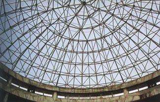 塔城铝镁锰板屋面网架在设计时要注意哪些细节
